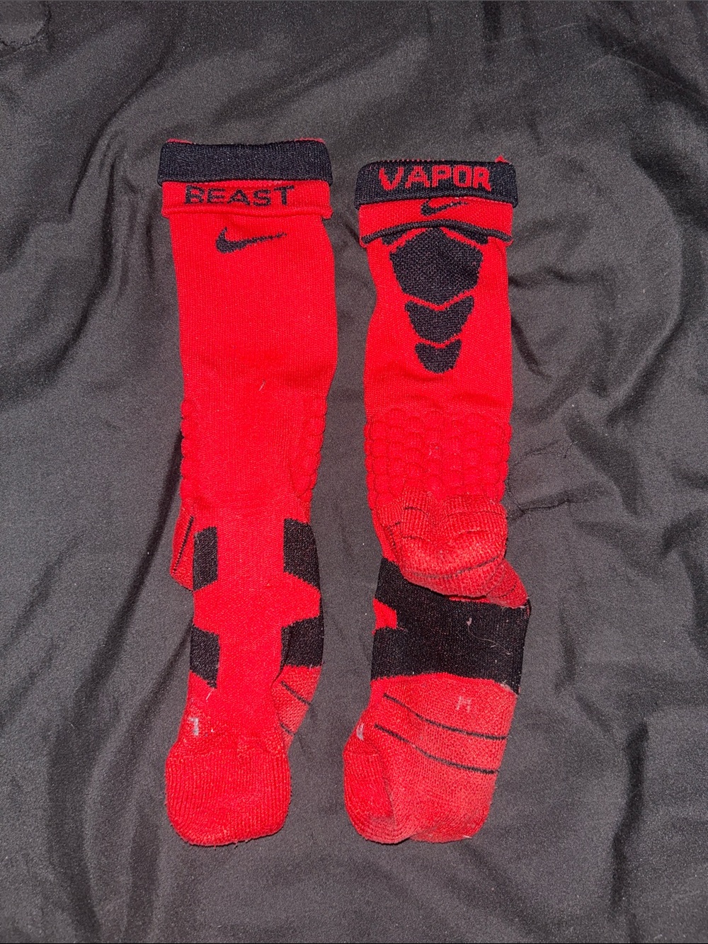 Nike Red and Black 'Beast' & 'Vapor' Athletic Crew Socks - Picture 1 of 1